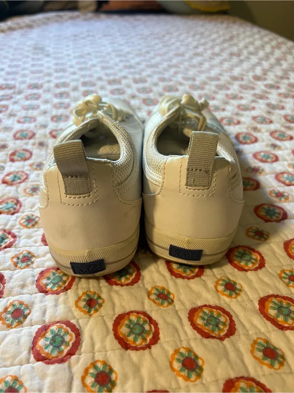 Keds Original White Lace Up Sneaker size 7.5 - Image 3
