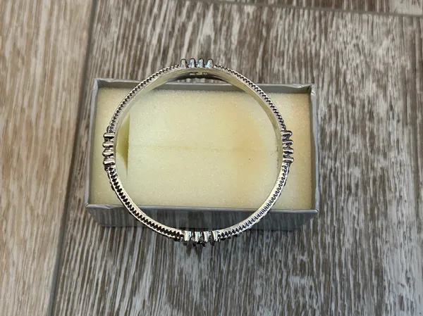 Liz Claiborne Marcasite Bangle Bracelet Gorgeous - Image 6