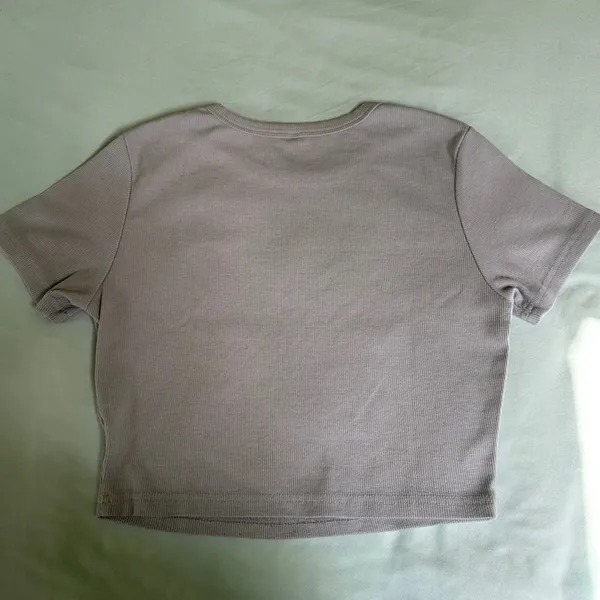 Shein ash blue ribbed crop top - Image 3