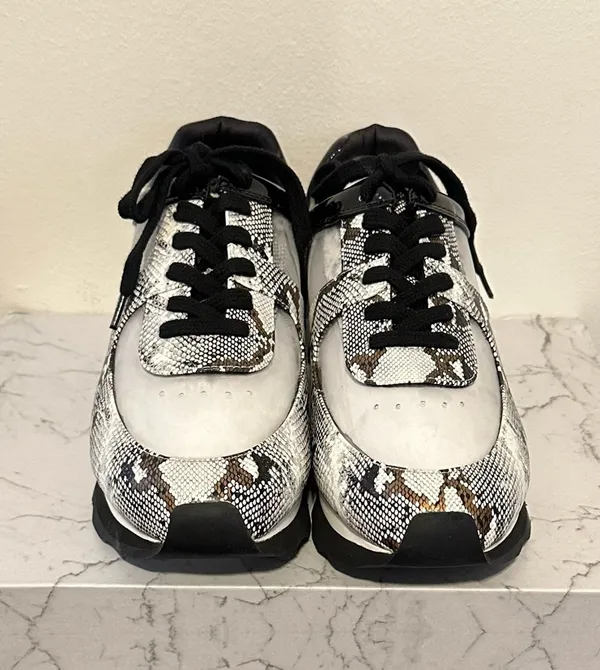 Jessica Rich Transparent Sneaker in Gold Size 39 - VERY RARE - NEW WITH BOX - Image 4