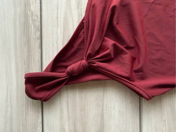 Edikted Knotted One Shoulder Asymmetric Top Maroon Small NWOT - Image 6