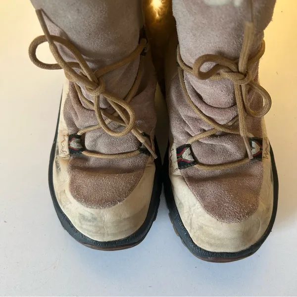 Women's Shearling-Lined Tan Suede Winter Boots - Image 5