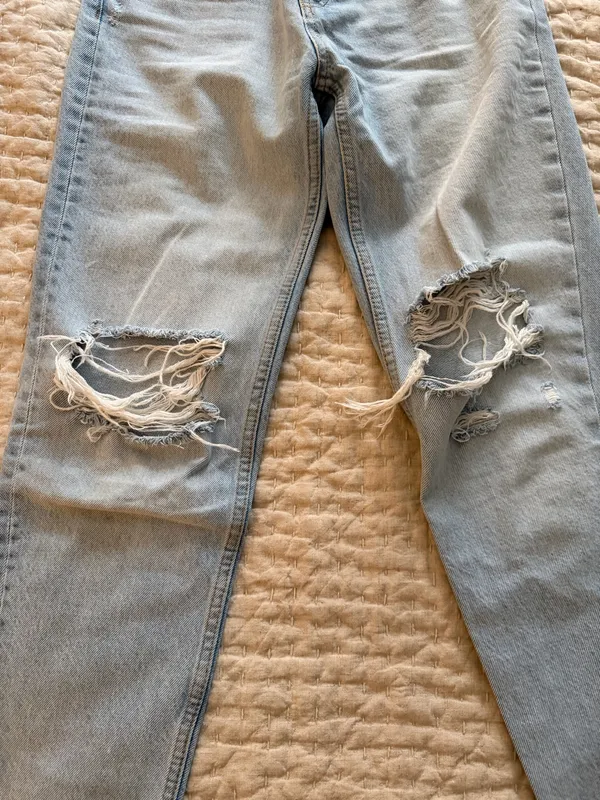 ZARA Light wash straight leg high waisted jeans - Image 4