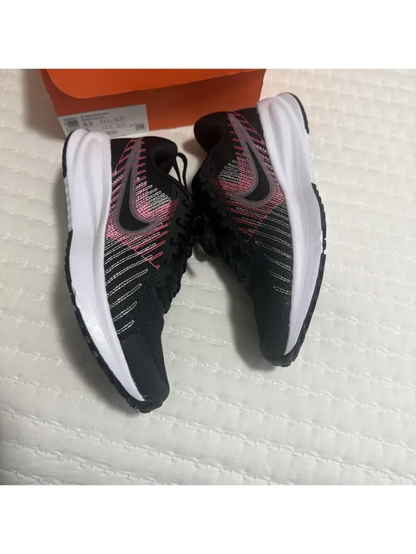 Nike Run Defy 6.5 Women's Road Running Shoes Black & Pink Lace-Up Sneakers NIB - Image 6
