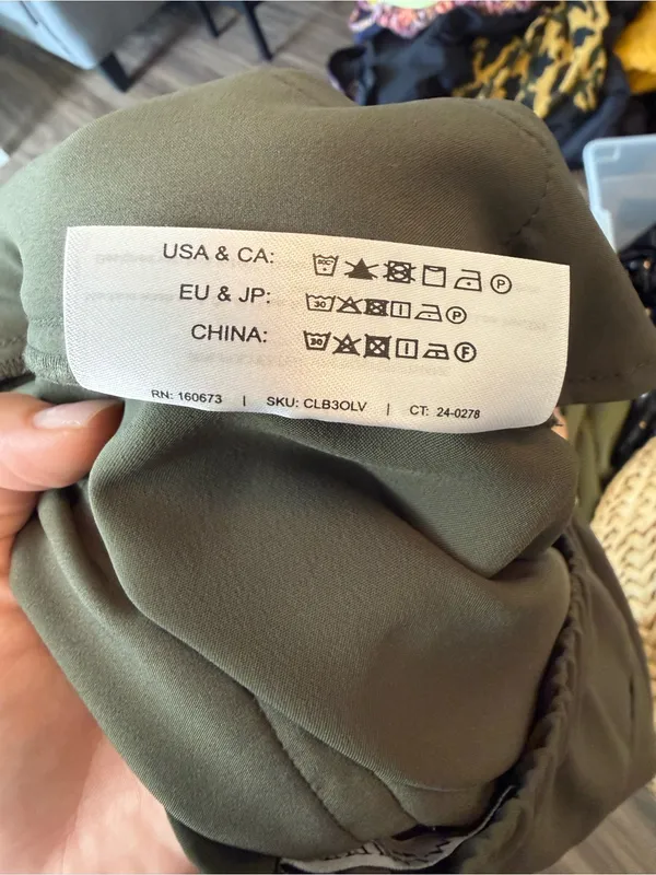 MM Lafleur Colby Travel Pant OrigamiTech Olive Green Trousers Size 4 - Image 8