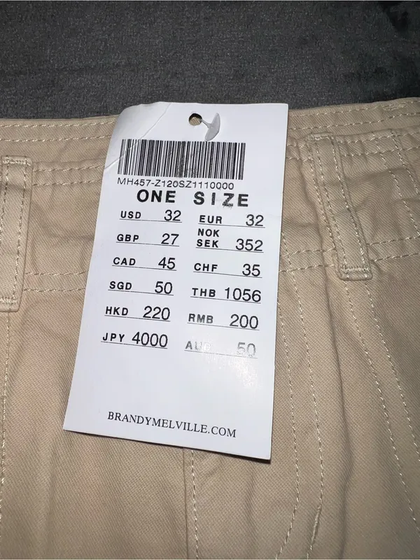 Brandy Melville John Galt Cargo Skirt One Size New with tag - Image 8