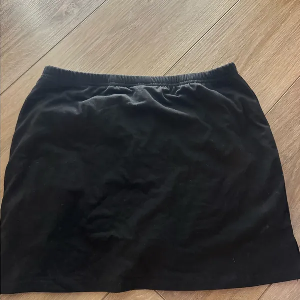 Classic Black Women's Skirt Size M - Image 2