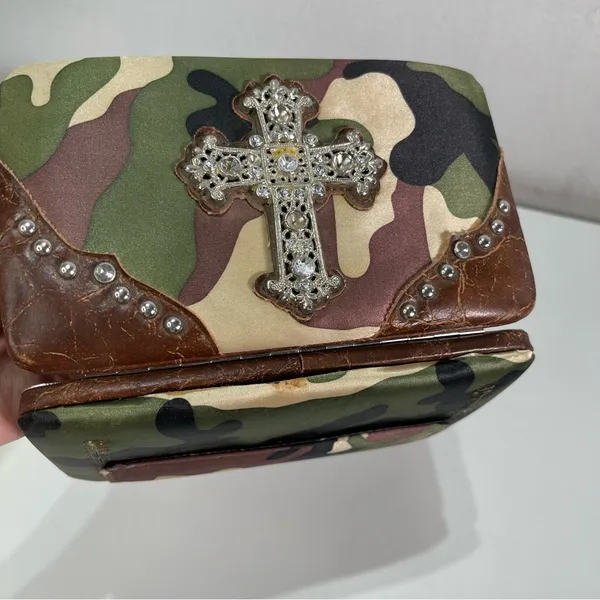 Y2K Camouflage Cross Bifold Wallet Rhinestone Clutch Country Road Cowgirl Grunge - Image 4