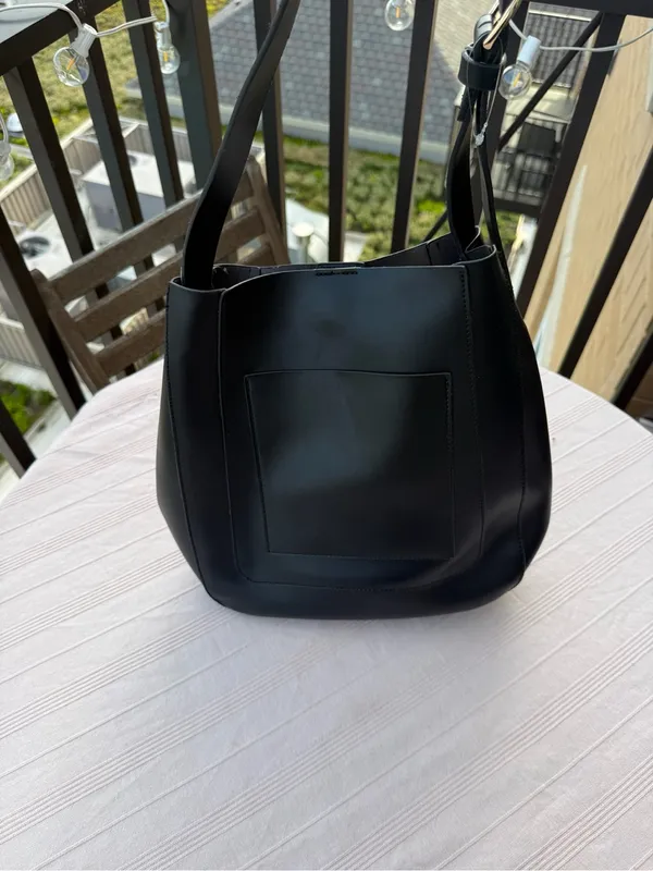 Urban Expressions Black Leather Shoulder Bag with Front Pocket - Image 5