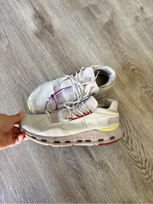 Women’s On Running Cloudnova Sneakers Size 9.5 - Image 8