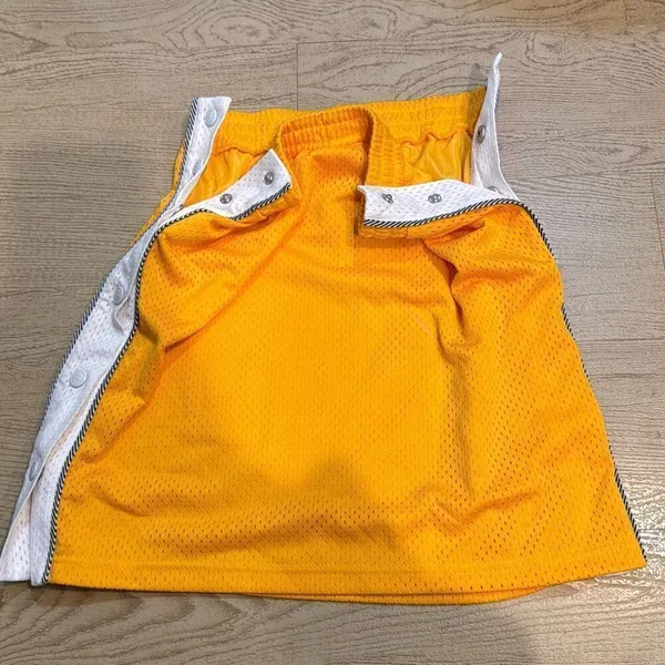 NWOT fila women’s yellow‎ snap off skirt size Xs - Image 4