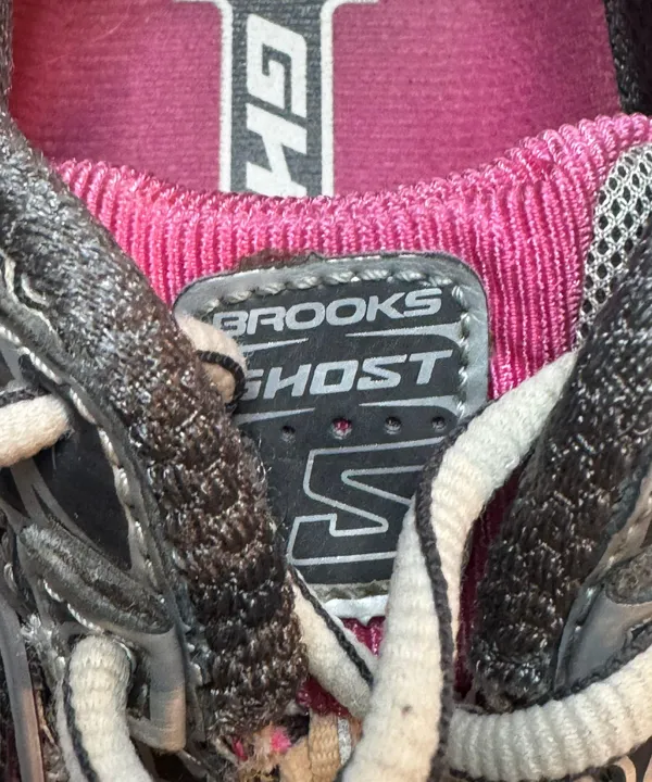 Brooks Ghost 5 Size 8.5 Running Shoes - Image 8