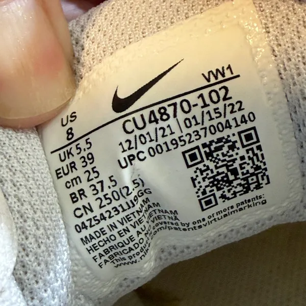 Nike Air Max AP Sneakers Womens 8 White Silver CU4870-102 Running Shoes Gym - Image 11