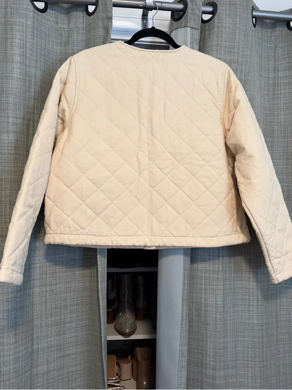 Time and Tru Cream Quilted Puffer Jacket - Image 4