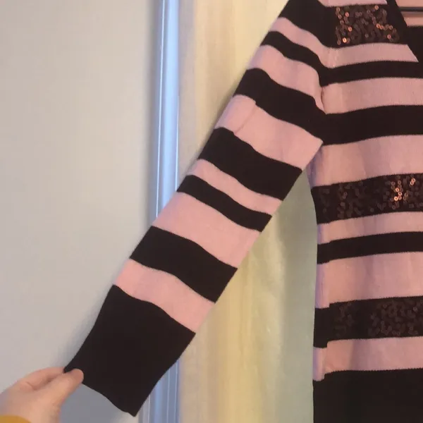 🔹4 for $30 NY&CO Lightweight Sweater Pink Size XS - Image 4