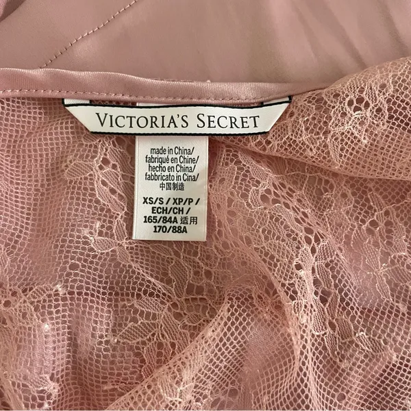 Victoria's Secret Blush Satin Robe - Image 4
