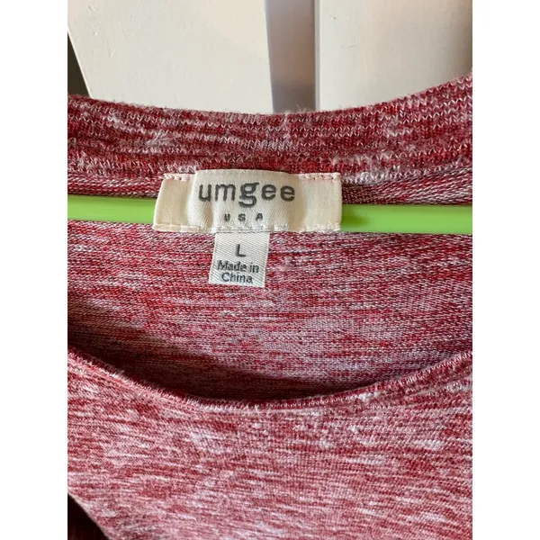 Umgee USA Red Space Dye Tiered Bell Sleeve Knit Top Large - Image 2