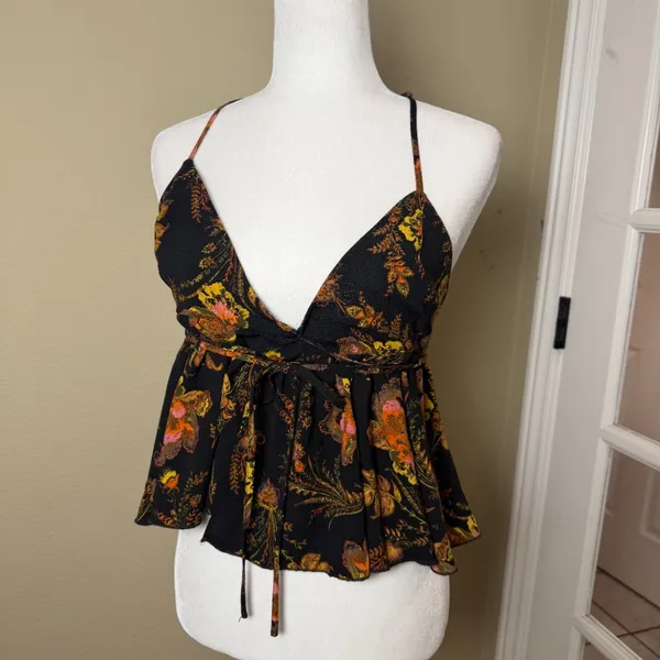 URBAN OUTFITTERS Wrap Front Tank Top Blouse Top Shirt Size Small Floral - Image 2