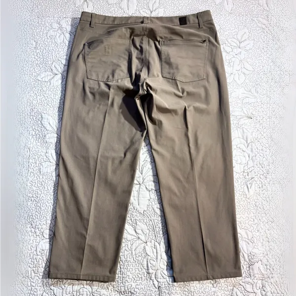 Vuori Meta Pant Altered for Women 25” Inseam – Performance Sz 36 = 2X/Size 20🧡 - Image 3