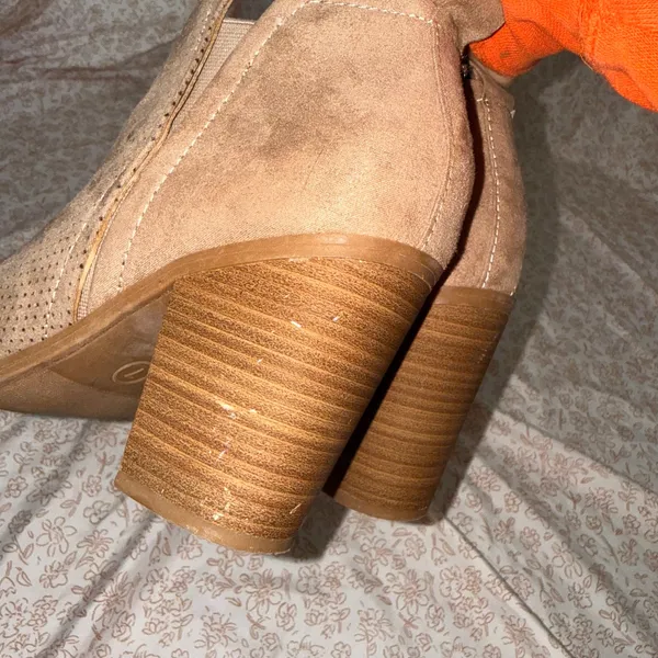 Universal Threads Booties - Image 6