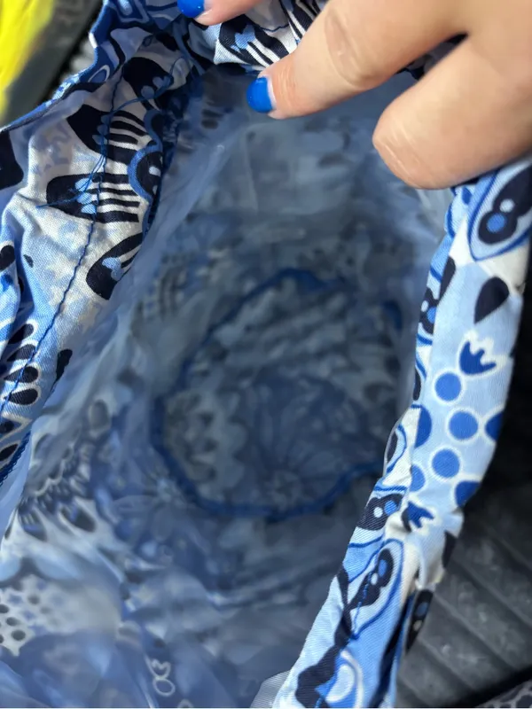 Vera Bradley Blue Floral Medallion Mini Cinch bag - Image 4