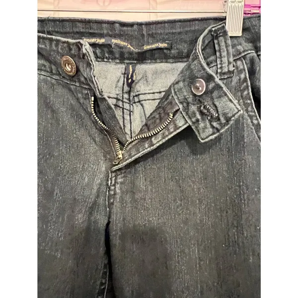 Highway Jeans Women's Flare Legs Size 9 32" Inseam x 14" Waist x 7‎ 1/2" Rise - Image 7