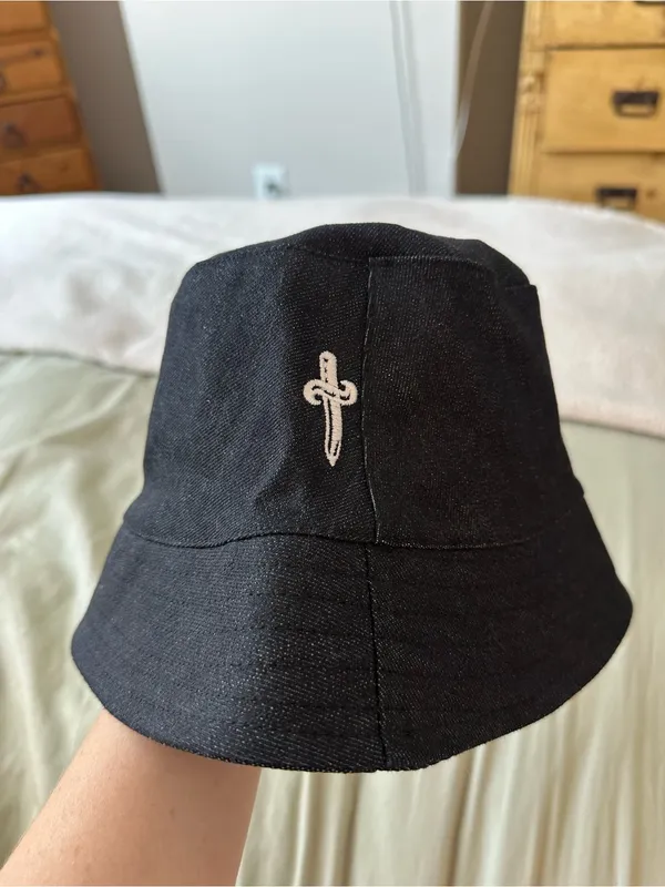 'It's All A Blur' Drake Exclusive Black Embroidered Bucket Hat - Image 3