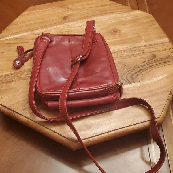 Fossil Genuine Leather Crossbody Bag - Image 8