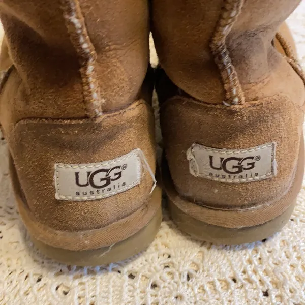 Women’s UGG short classic boots size 6 chestnut tan light brown Good condition - Image 12