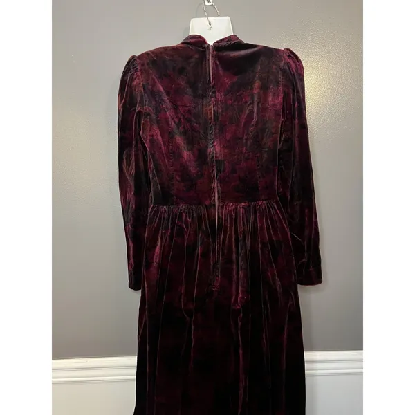 Vintage Origin Dress Womens 12 Red Floral Velvet Mock Neck Puff Sleeve Maxi - Image 7