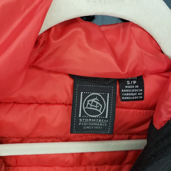 Stormtech Gravity Thermal Vest Womens S Black Red Insulated Puffer NWT - Image 5