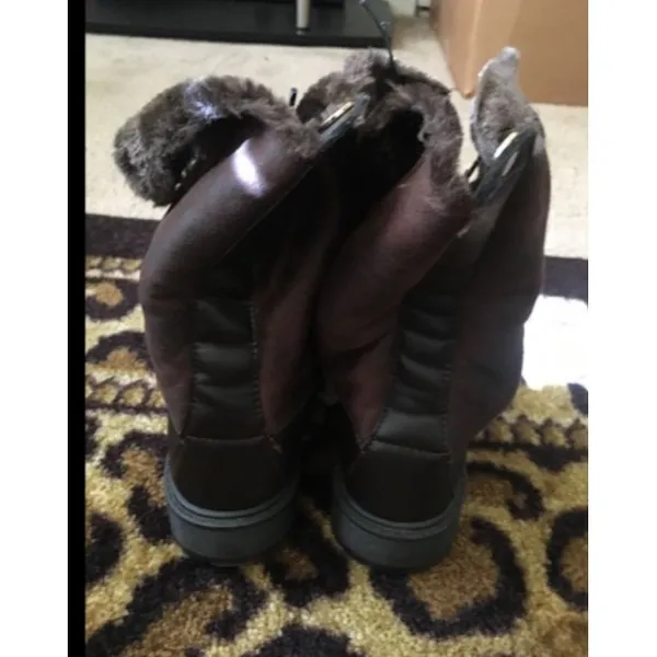 Olivia Miller Women's Faux Fur Lined Boots Winter Cuffed Size 7 Brown - Image 4