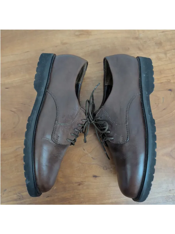 LL Bean Ladies' Brown Leather Lug Sole Derby Shoes 8.5M - Image 4