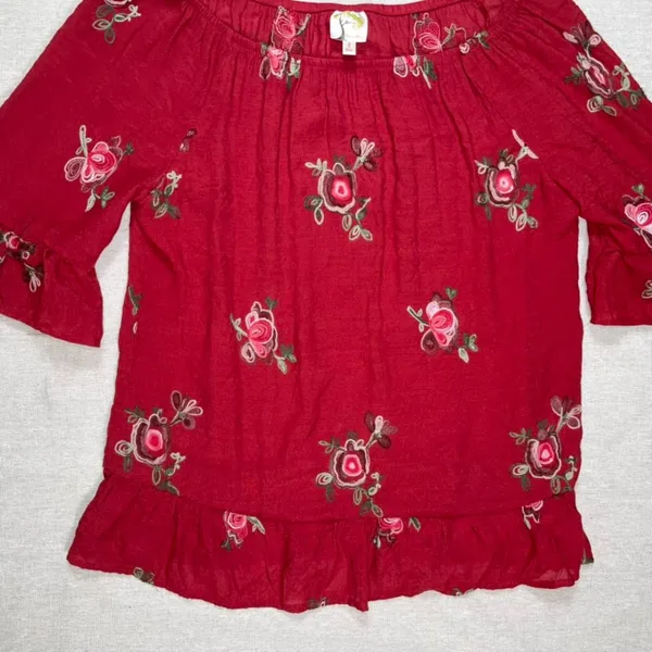 Fig & Flower | Red Floral Embroidered Peasant Top | Large - Image 3
