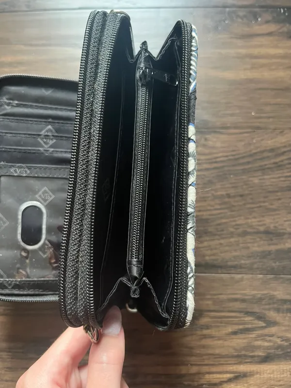 Vera Bradley Wallet - Image 3