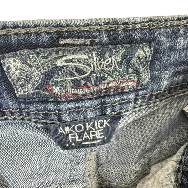 Silver Jeans Co. Aiko Kick Flare Low Rise Cotton Blend Jeans Capris‎ Size 26 - Image 4