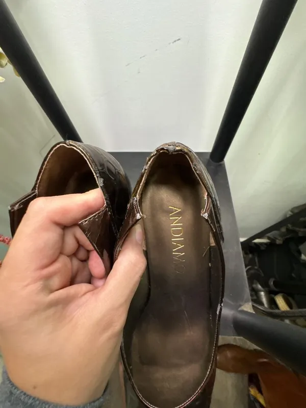 Andiamo Bronze Patent Leather Heels Brown Size 9 - Image 4