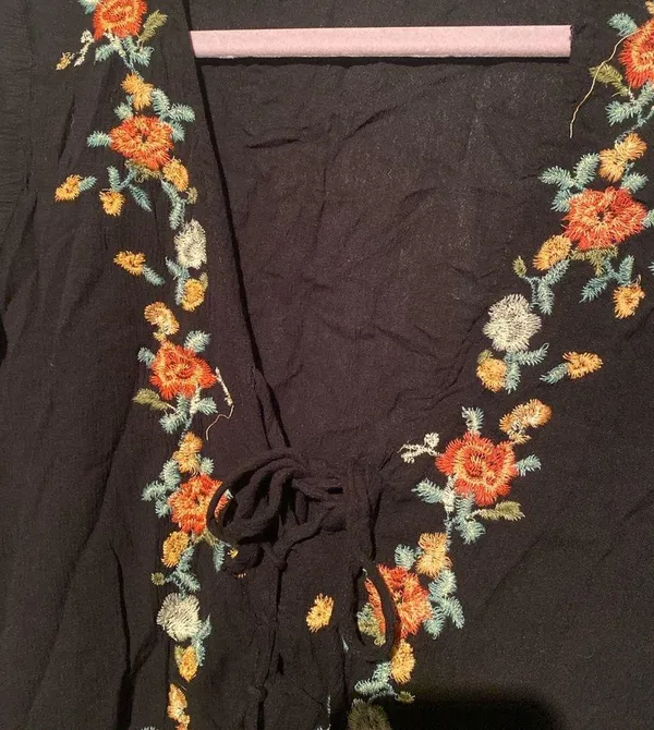 American Eagle Embroidered Blouse - Image 3