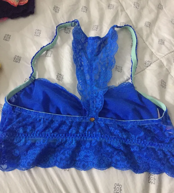 Vs Pink Lace Bralette - Image 2