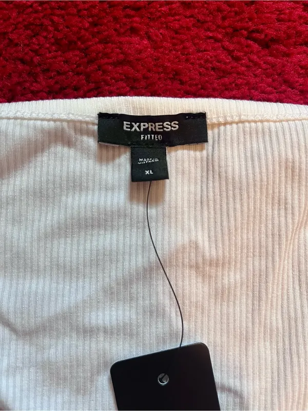 NWT Express Fitted Ribbed Halter Cropped Tank - Image 5