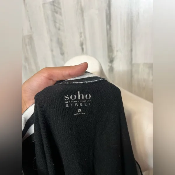 Soho New York & Company street Black Long Sleeve V Neck Stripe Trim Dress Preppy - Image 5