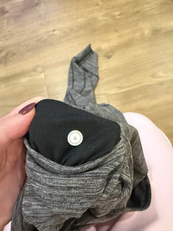 Lululemon Align Joggers Cropped - Image 4