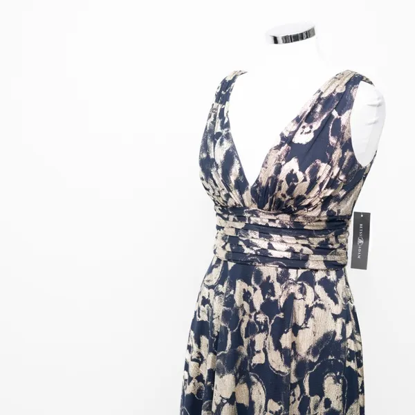 Betsy & Adam - Foil Print Sleeveless Mesh Gown‎ - Image 11