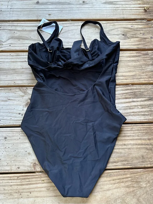NWT Quince Italian underwire one piece swimsuit black - Image 4