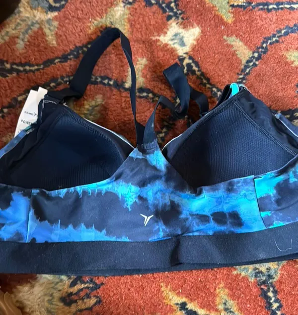 Old Navy Women’s Sports Bra - Image 6