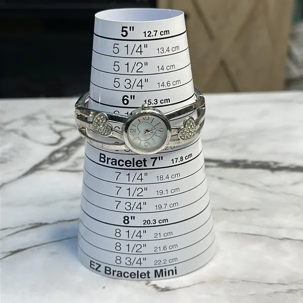 Vintage Y2K Heart Bangle Bracelet Watch Silver - Image 5