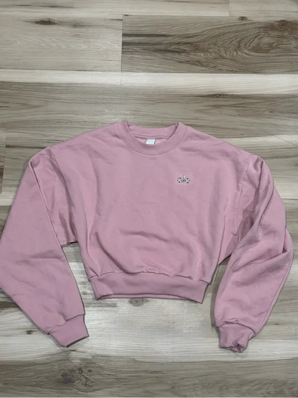 Alo Cropped Accolade Crewneck Sweatshirt Candy Heart Pink Women’s XS - Image 2