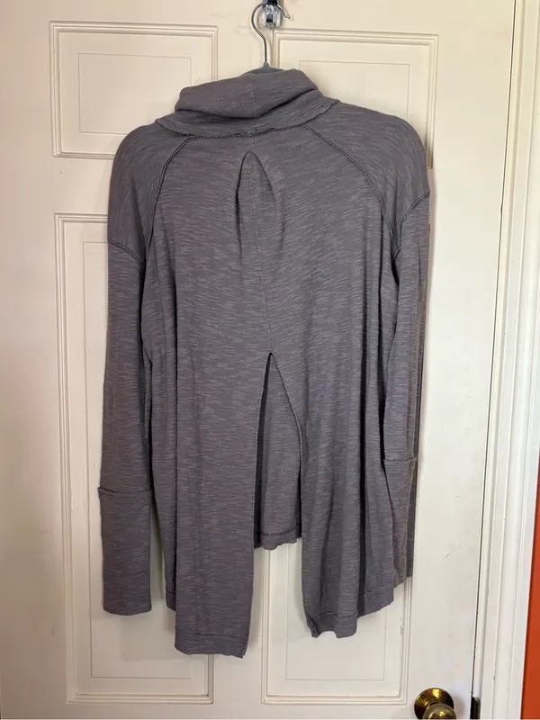 Free People We The Free Turtleneck Tunic Top Medium Gray/Tan Split Back - Image 7