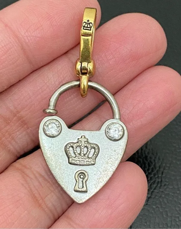 Retired RARE 2-tone “LOVE ME” Lock Collectible Bracelet Charm - Image 8
