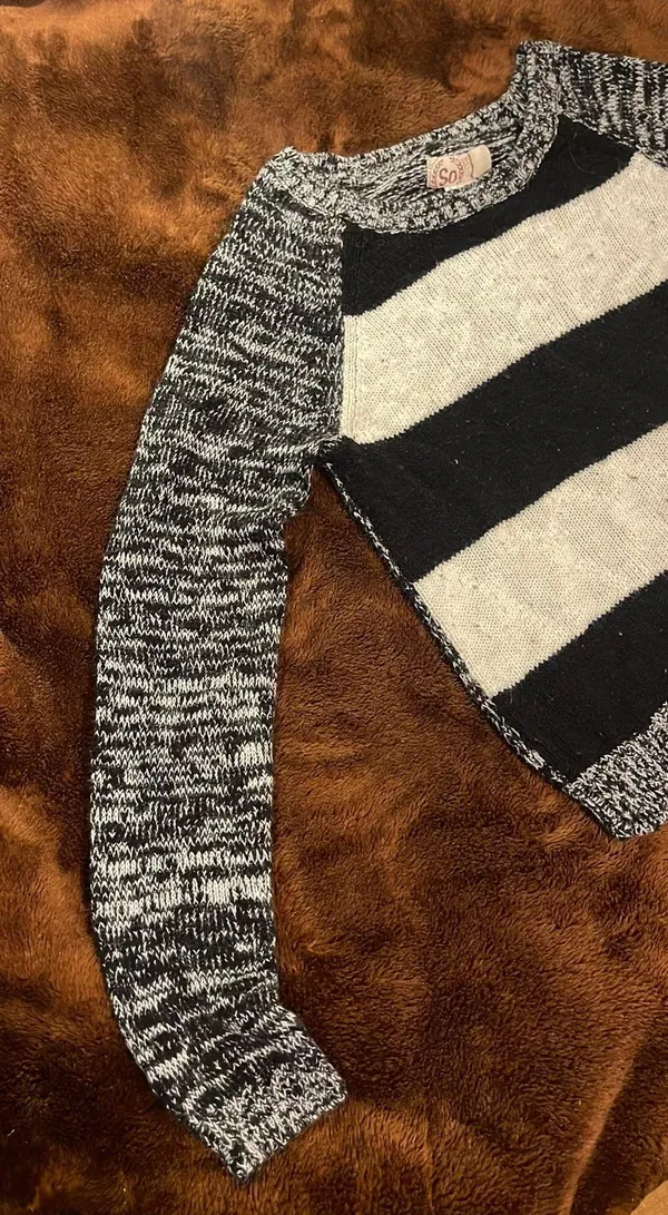 Kohl's Striped Sweater - Image 10